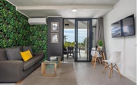 Modern Ground Floor Studio Apartment